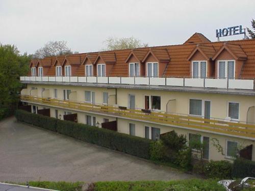 Hotel Tivoli أوسترهولتس-شارمبك المظهر الخارجي الصورة
